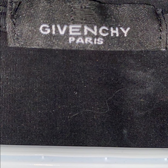 authentic black Givenchy shirt! retail 645$! - Picture 3 of 3